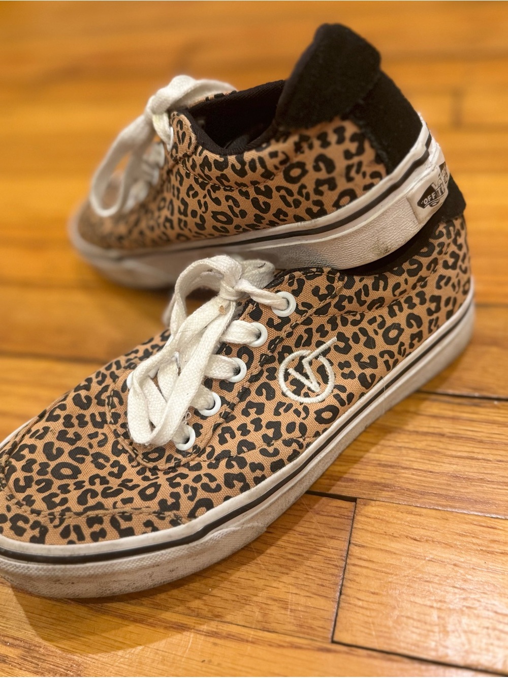 Vans Kids Leopard Print Lace-Up Sneakers - Tan/Black